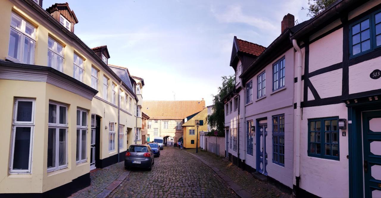 Admiralskoje Direkt Am Hafen Lägenhet Flensburg Exteriör bild