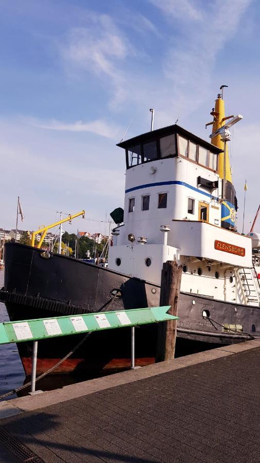 Admiralskoje Direkt Am Hafen Lägenhet Flensburg Exteriör bild